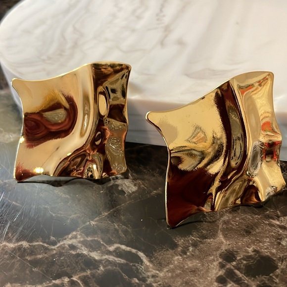 Club London Gold Abstract Square Earrings - Picture 6 of 8